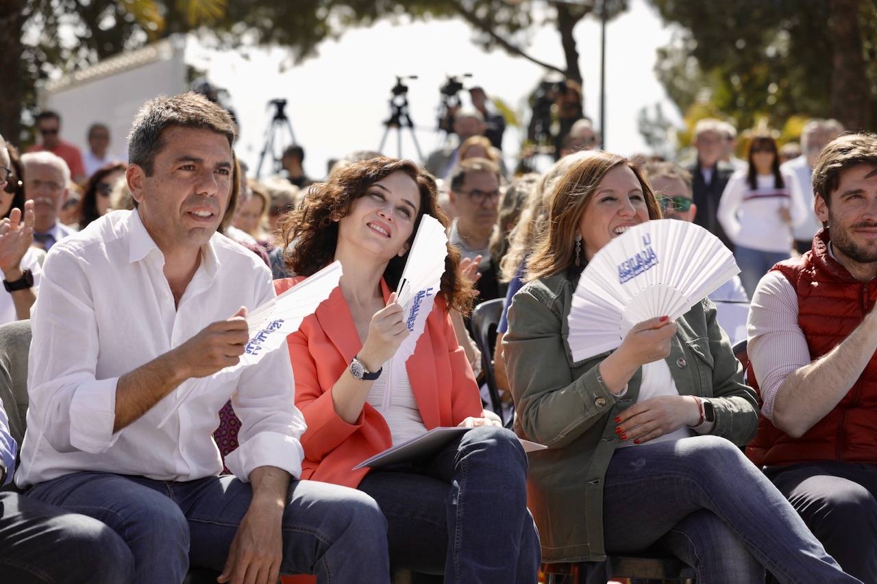 Ayuso participa en un mitin del PP en Valencia