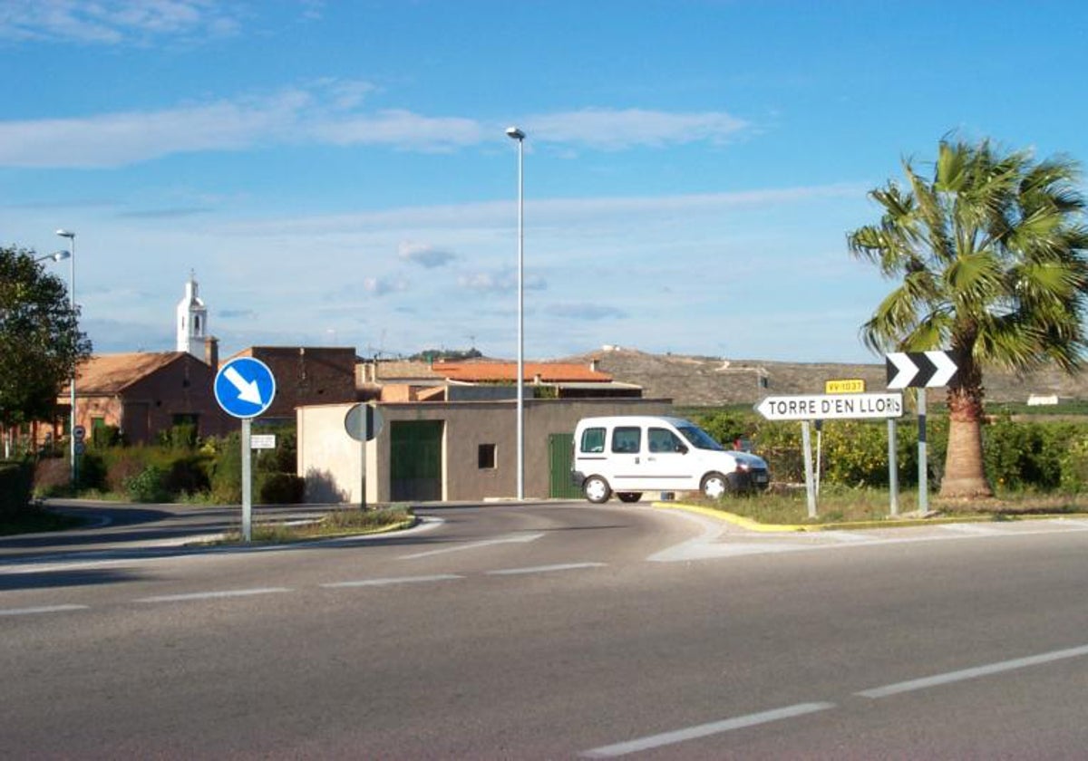 Entrada a la pedanía de Torre d'En Lloris.