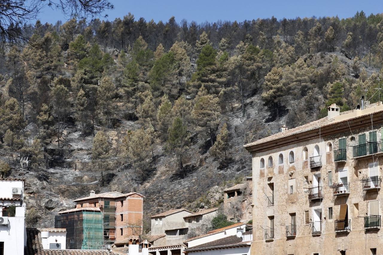 Montán, arrasado por las llamas del incendio en Castellón