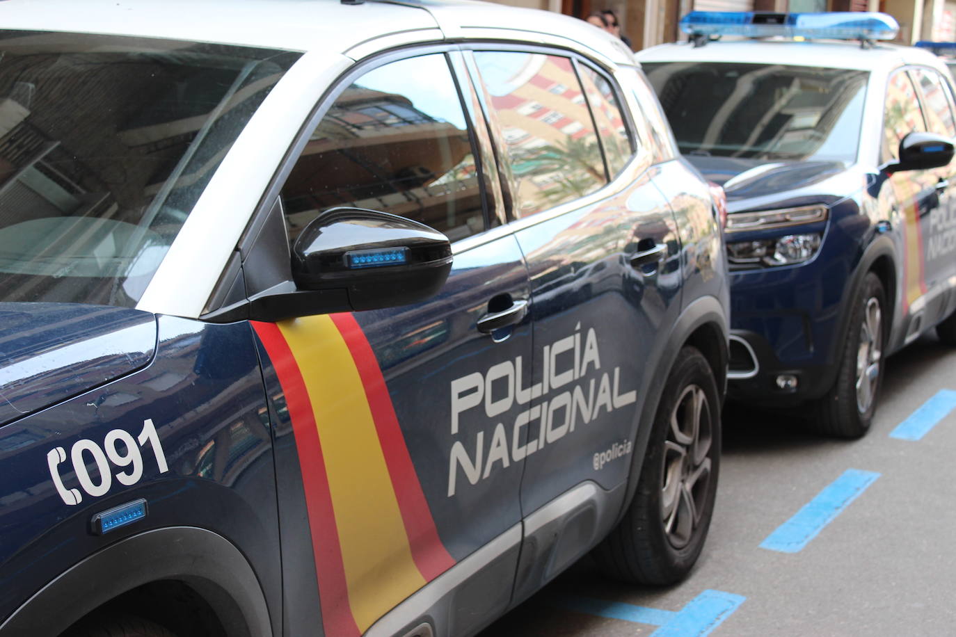 La Policía libera a ocho víctimas de explotación sexual en Alzira y Xàtiva  | Las Provincias