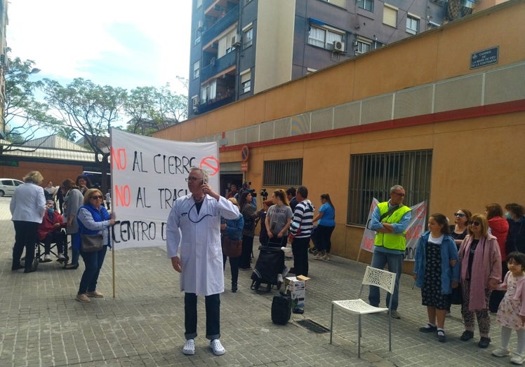 Un momento de la representación teatral que han realizado varios vecinos.