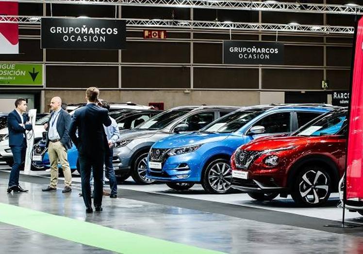 Imagen principal - Más de 1.500 coches a la venta con entrega inmediata llegan a la Feria del Vehículo de Ocasión en Valencia