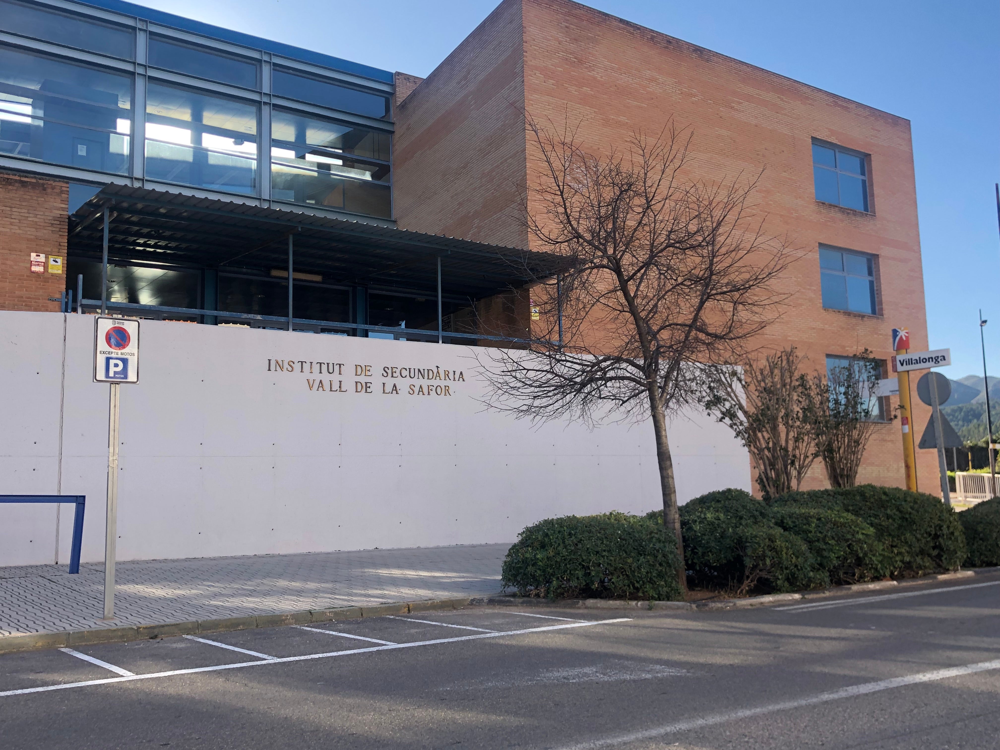 Imagen secundaria 2 - Vall de la Safor, instituto que se va a ampliar para mil alumnos y tres especialidades de FP: