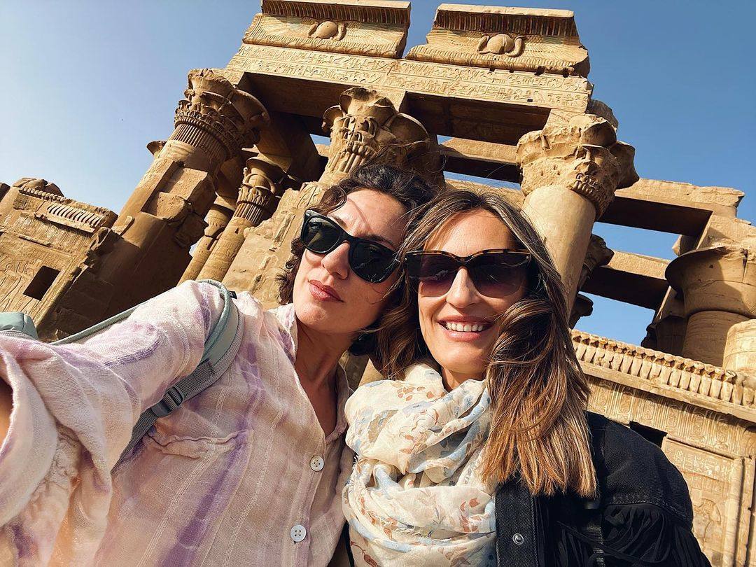 Bárbara Torrijos con Patricia García en Egipto.