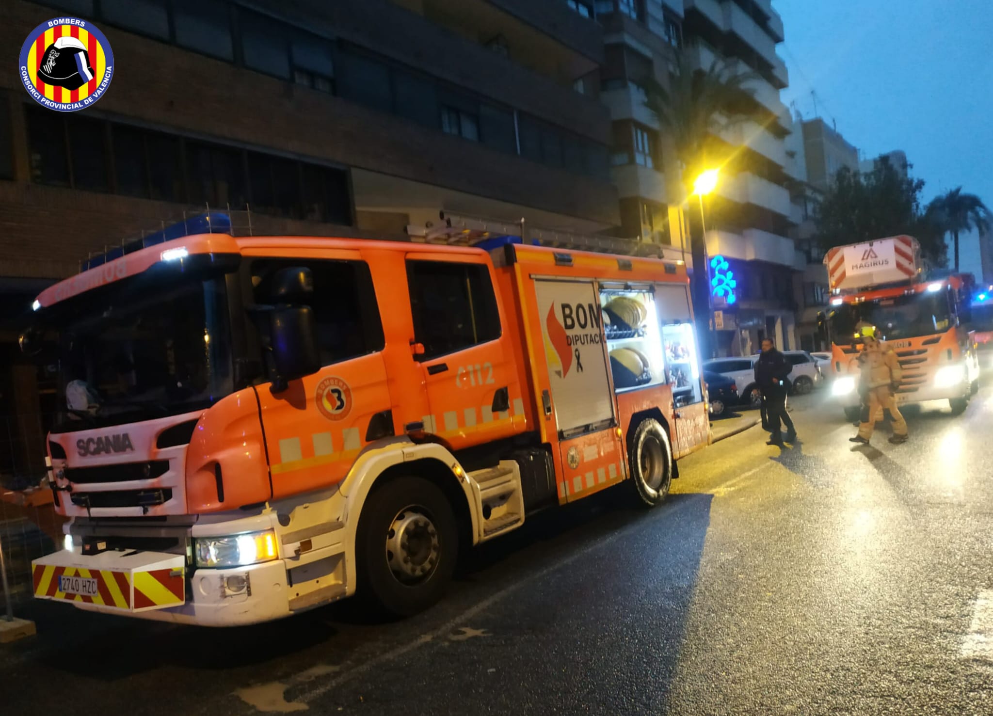 Bomberos en un incendio reciente.