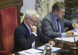 El alcalde, Joan Ribó, durante un pleno del Ayuntamiento de Valencia.