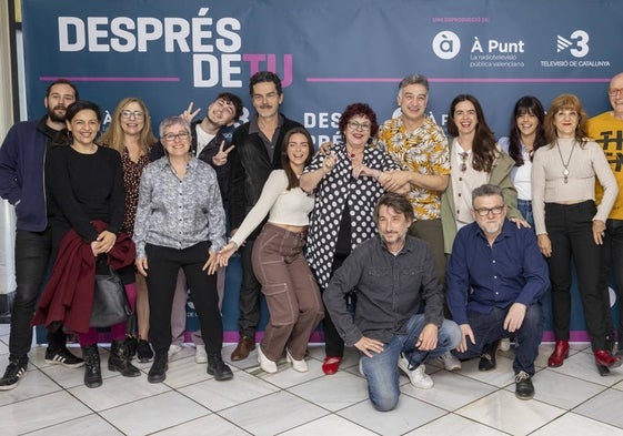 El elenco de 'Després de tu', la comedia que este domingo regresa a À Punt.