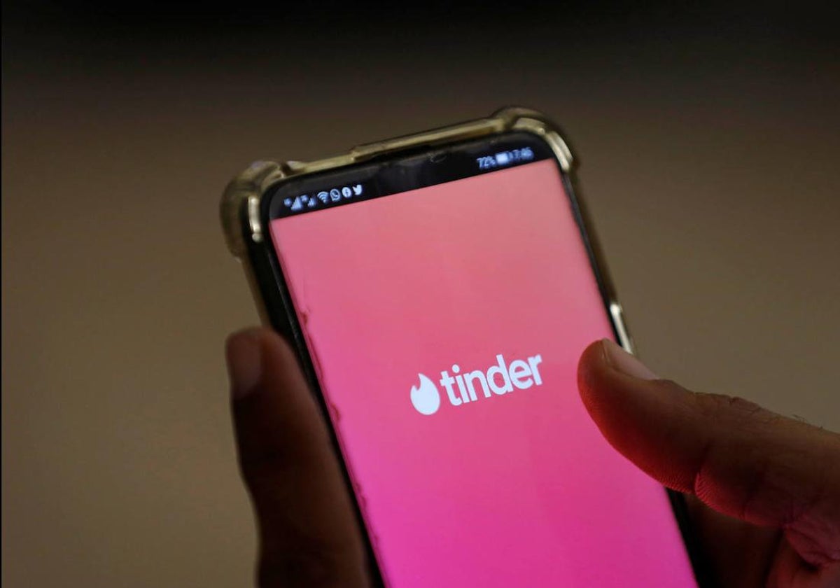 Tinder: los consejos de la Policía para tener una cita segura