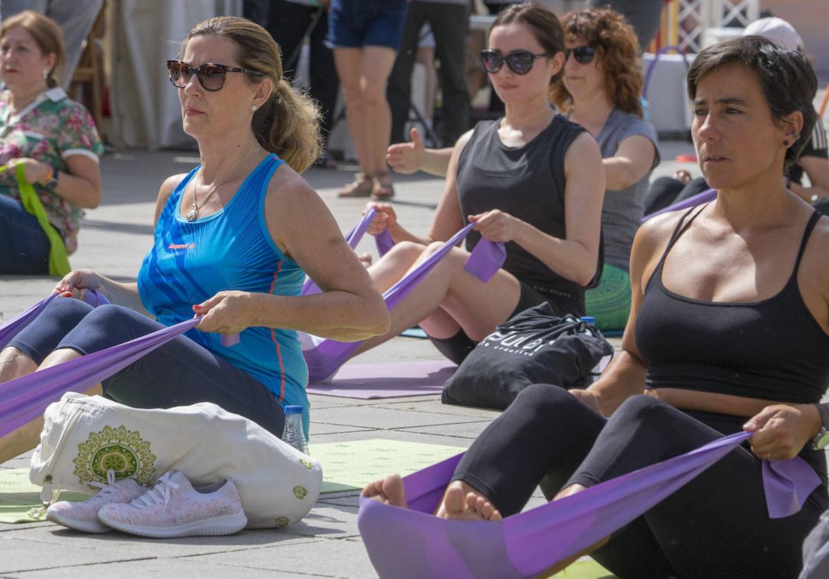 Fiesta del deporte femenino en la Plaza del Ayuntamiento