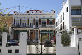 Casas frenta al mar, en Isabel de Villena