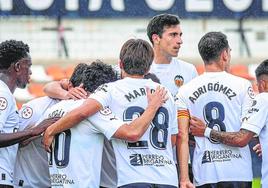 Jugadores del Mestalla, en un partido.