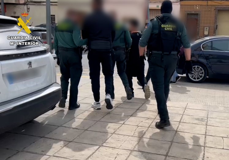 Uno de los detenidos en la operación antidroga.