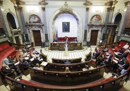 Celebración del último pleno del Ayuntamiento de Valencia antes de las elecciones de mayo.