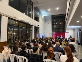 Una charla impartida en la Casa de Cultura de Tavernes.