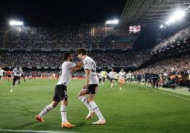 Javi Guerra, tras anotar el que, de momento, es el gol de su vida en el Valencia.