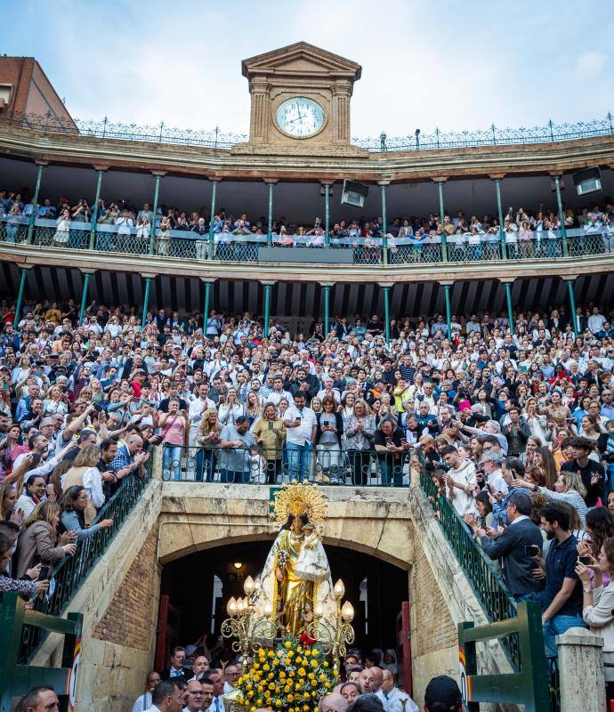 Gran Vigilia por el Centenario de la Coronación de la Virgen de los Desamparados