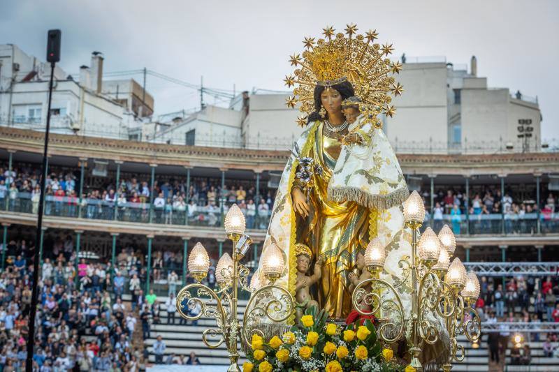 Gran Vigilia por el Centenario de la Coronación de la Virgen de los Desamparados