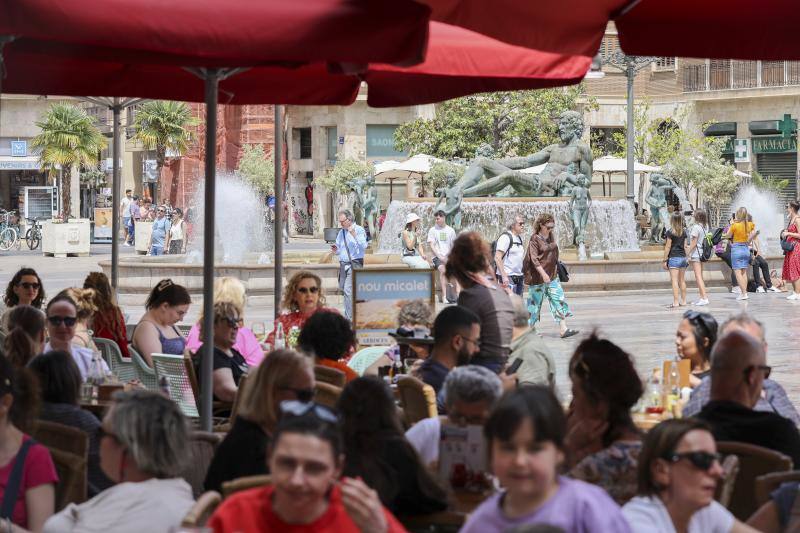 Ambientazo este domingo en las calles de Valencia