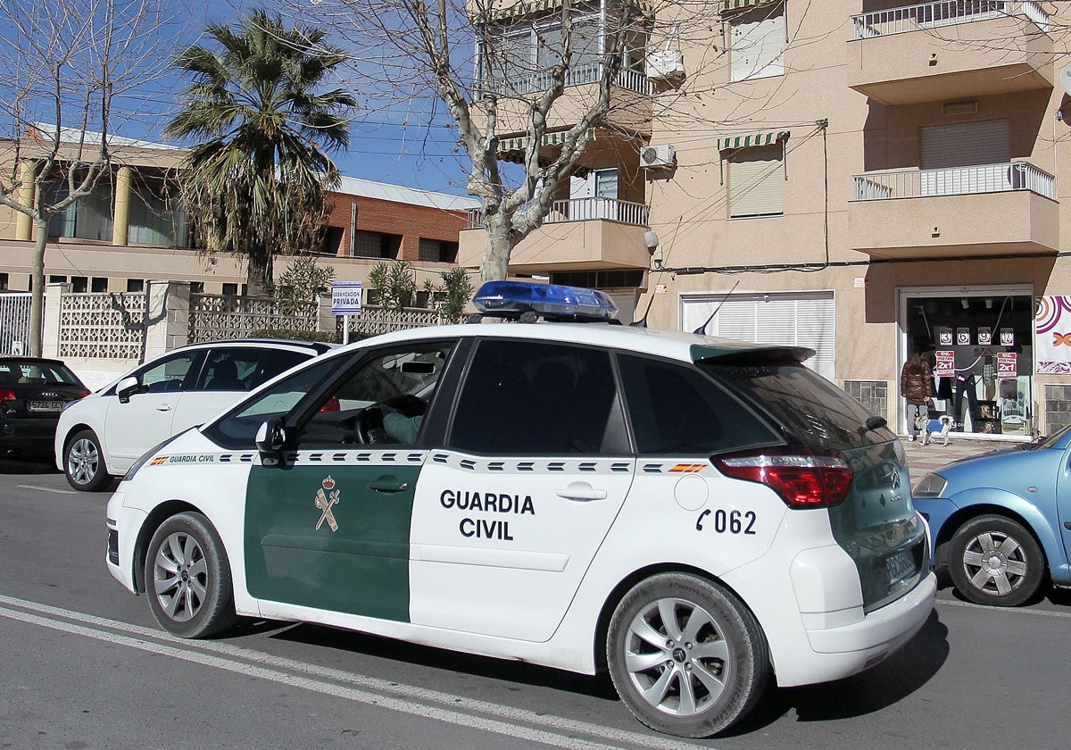 Imagen de archivo de una patrulla de la Guardia Civil