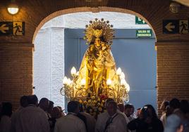 La Virgen de los Desamparados.