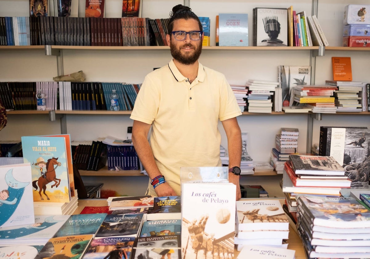 Moisés Rodríguez, en la Feria del Libro.