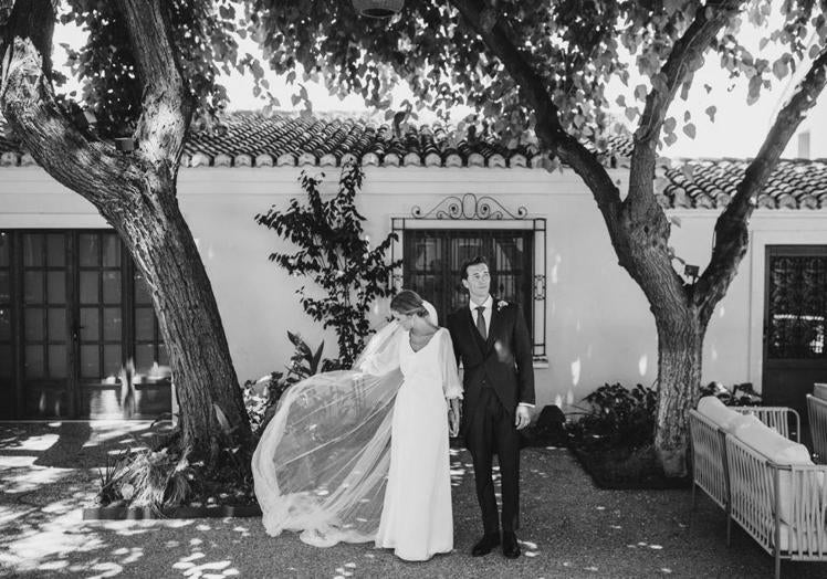 Imagen principal - Novias a la última, de los vestidos princesa a los lenceros