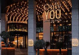 Only YOU Hotel Valencia celebra el Día de la Madre con gastronomía, arte, cocktails y yoga durante todo el mes