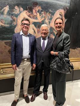 Lorenzo Pérez, Rafa Alcón y Lucía Egea en la inauguración de la muestra de Sorolla