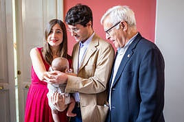 Primer bautizo civil en Valencia