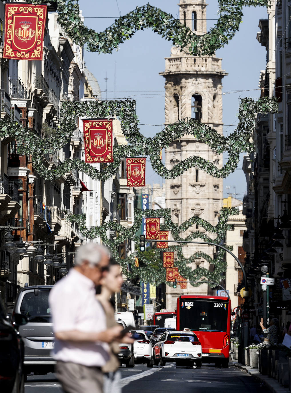 Valencia se engalana para celebrar los festejos del Centenario de la Coronación de la Virgen de los Desamparados