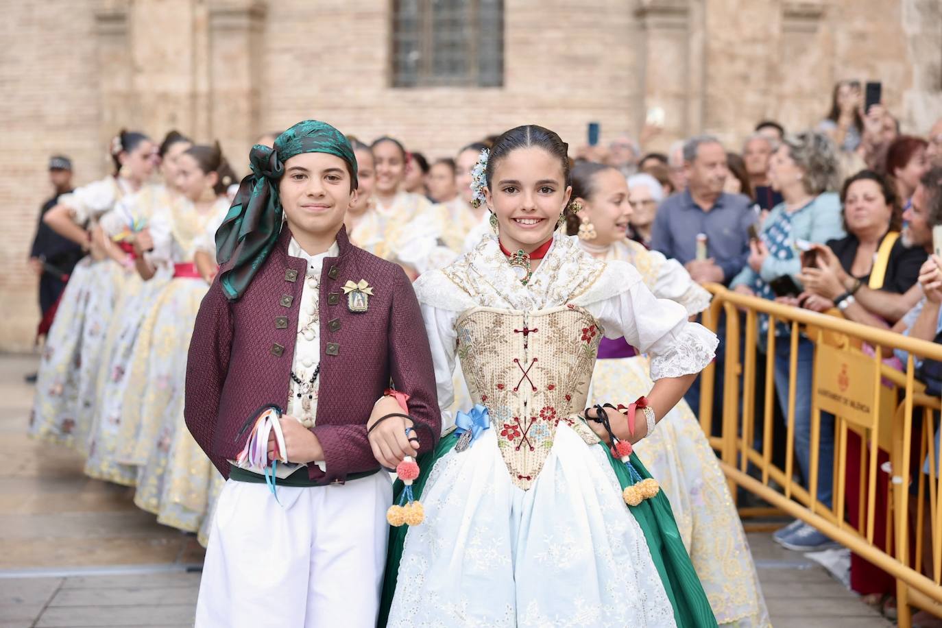 Dansà infantil a la Virgen de los Desamparados