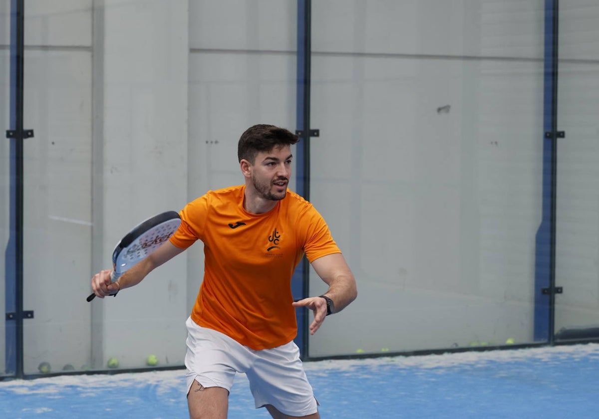 El exjugador y entrenador de pádel Adrián Torres.