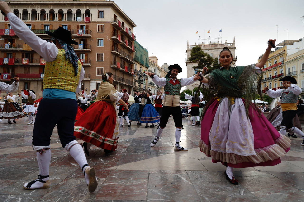 Así ha sido la dansà dels Pobles por el Centenario de la Coronación de la Virgen