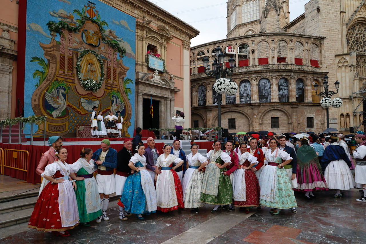 Así ha sido la dansà dels Pobles por el Centenario de la Coronación de la Virgen