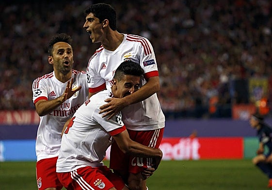 Peter Lim viajó a Valencia en agosto de 2018 para recibir e Guedes tras su fichaje por el Valencia.