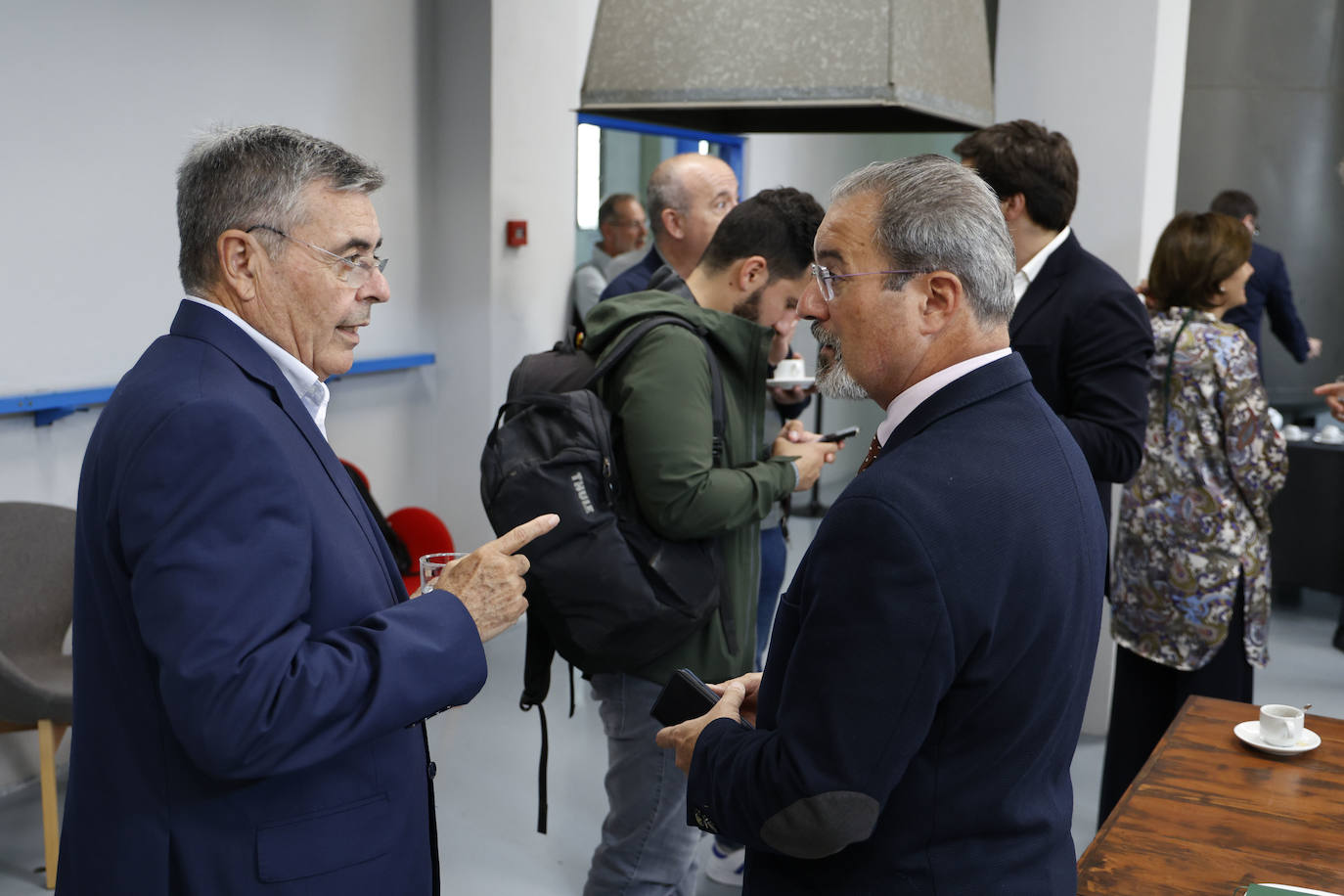 Los candidatos a presidir la Generalitat en el debate clave de LAS PROVINCIAS