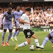 Diego López anota su primer gol en partido oficial con el Valencia