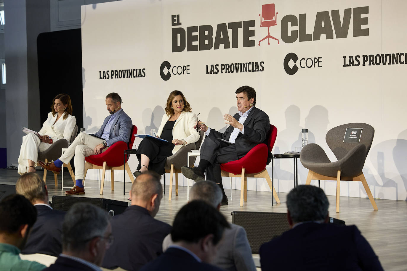 Los candidatos a la alcaldía de Valencia, en el último debate clave de LAS PROVINCIAS