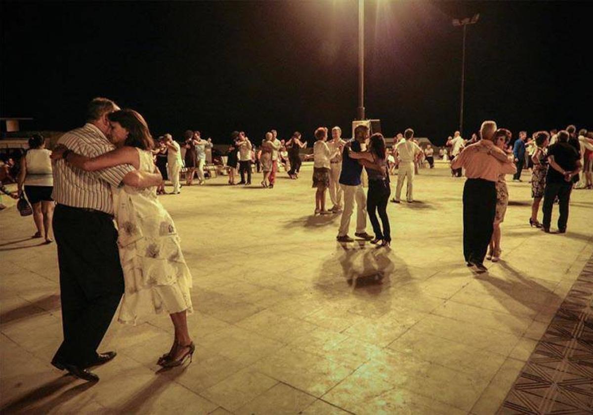 Milonga en la playa