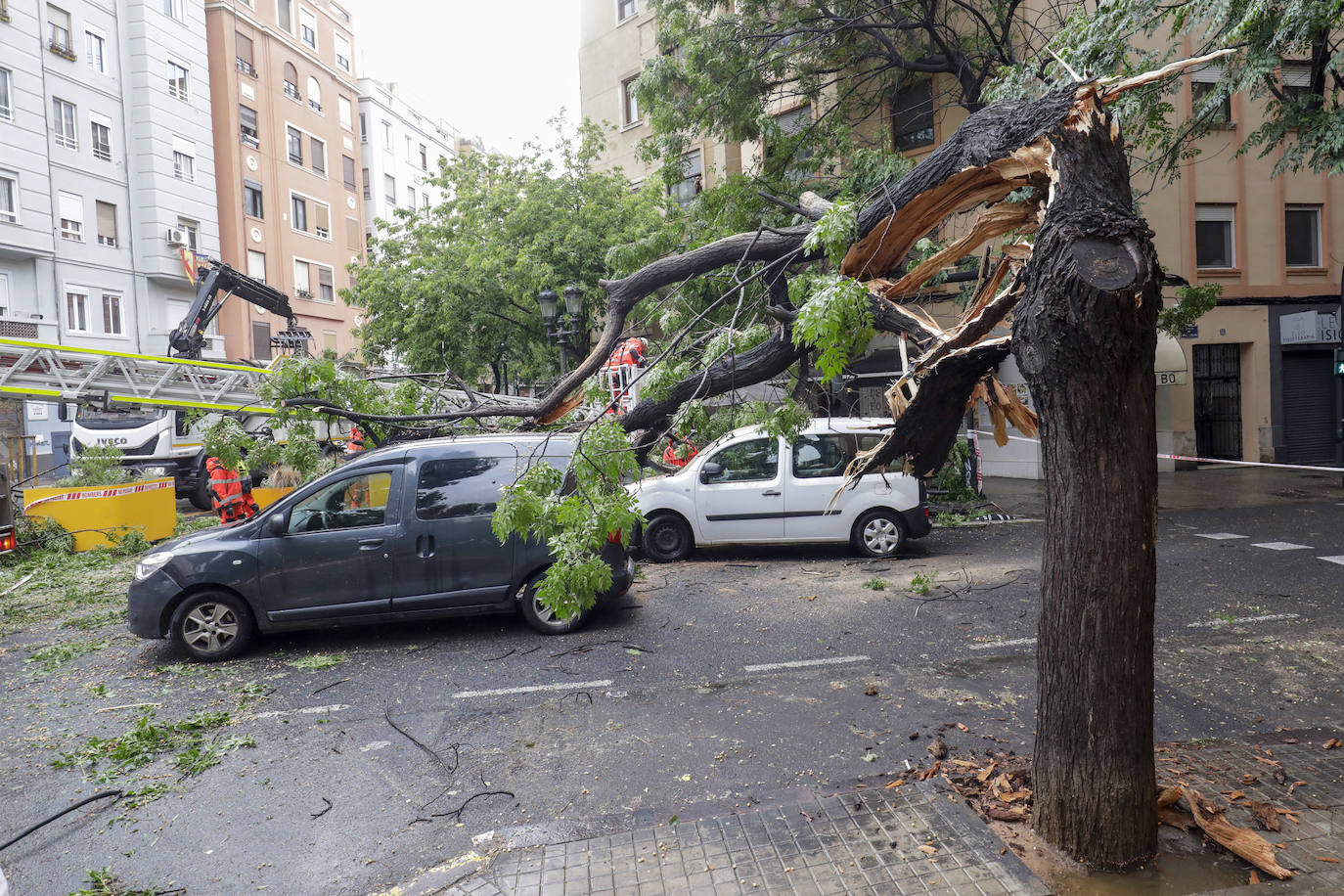 La DANA descarga con fuerza en Valencia y ocasiona varios daños