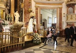 Acto del Besamanos del pasado año en la Basílica de la Virgen.