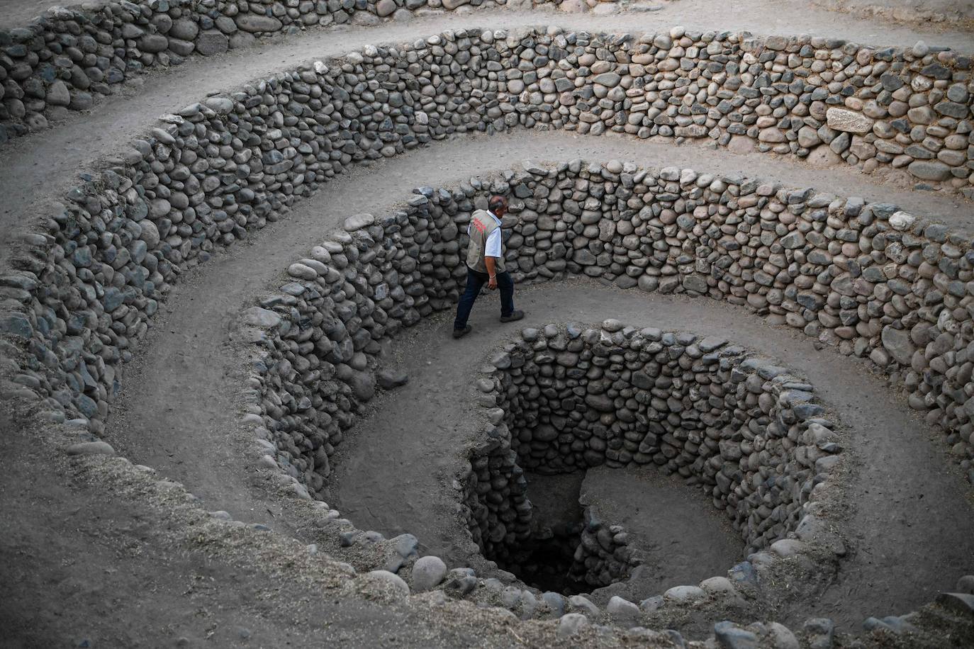 Los increíbles acueductos subterráneos de la cultura Nazca en Perú