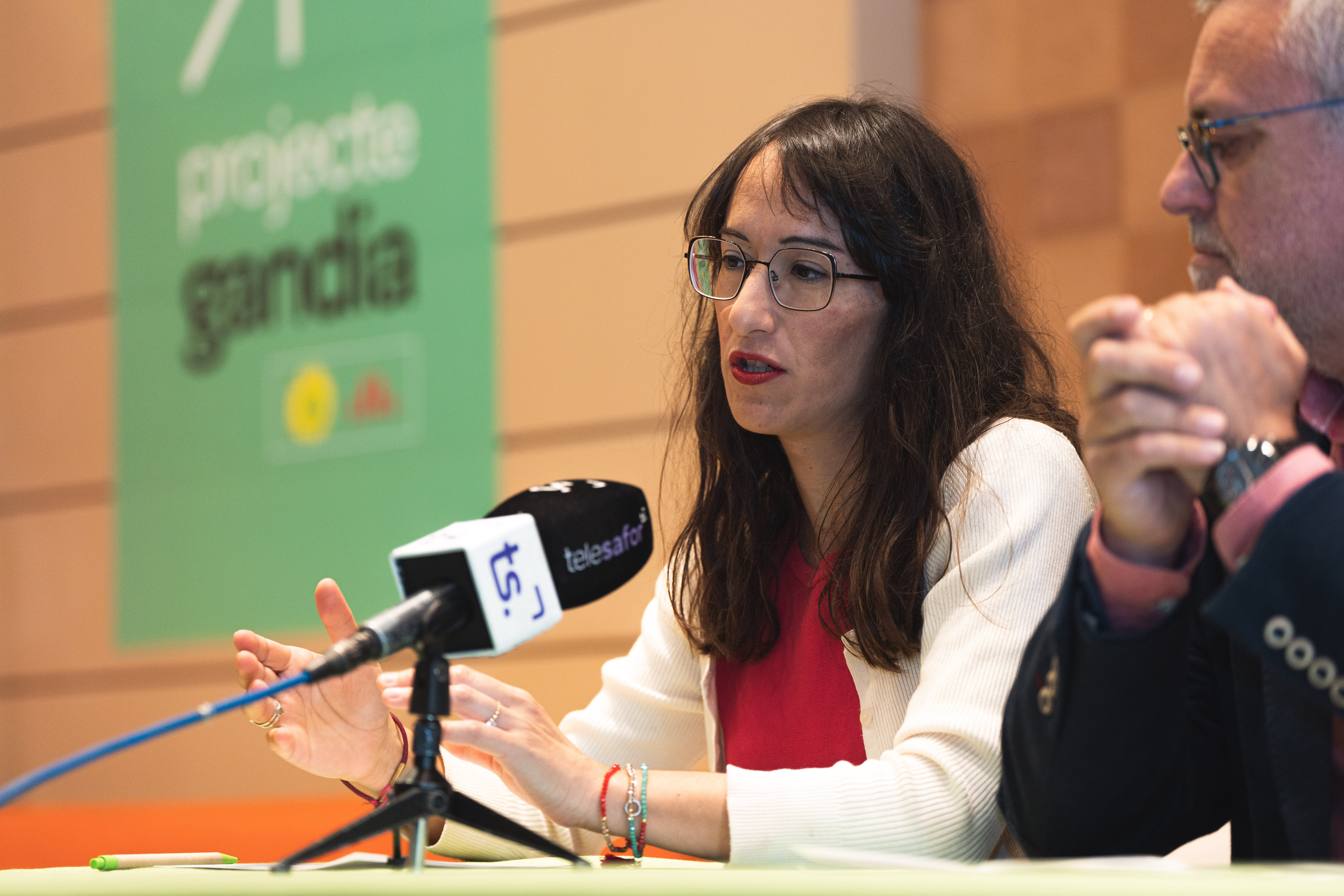 Imagen secundaria 1 - Puente de acceso a Beniopa actual, Laura Morant y Joan Francesc Peris. 