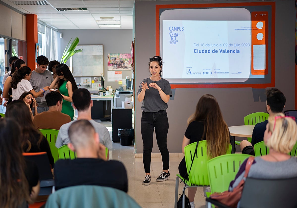 Proyecto juvenil centrado en el cine y la diversidad.