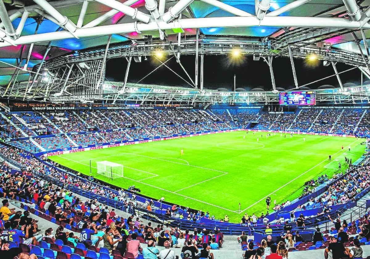 El estadio Ciutat de Valencia durante un partido de esta temporada.