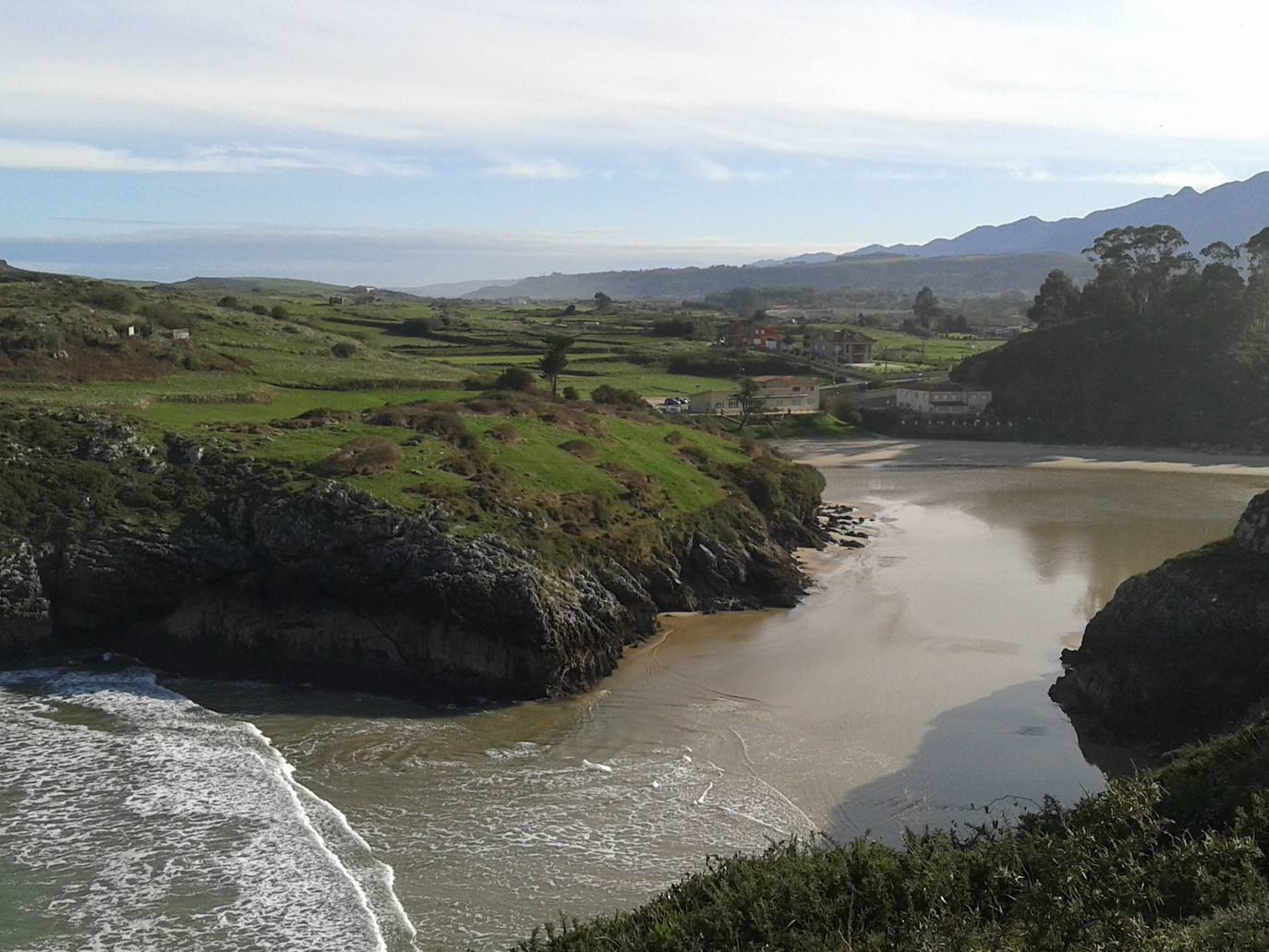 Playa de Poo (Asturias)