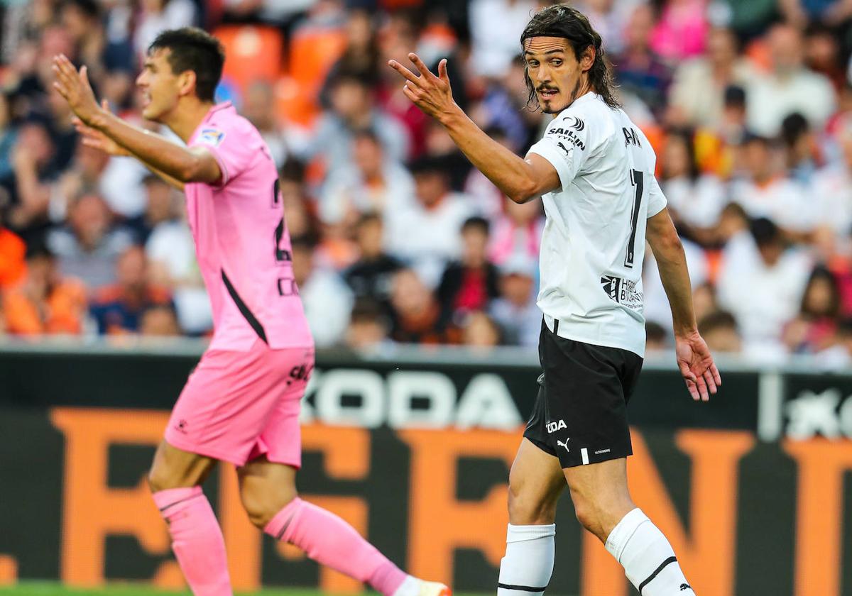 El delantero uruguayo Edinson Cavani en el partido frente al Espanyol de la pasada jornada.