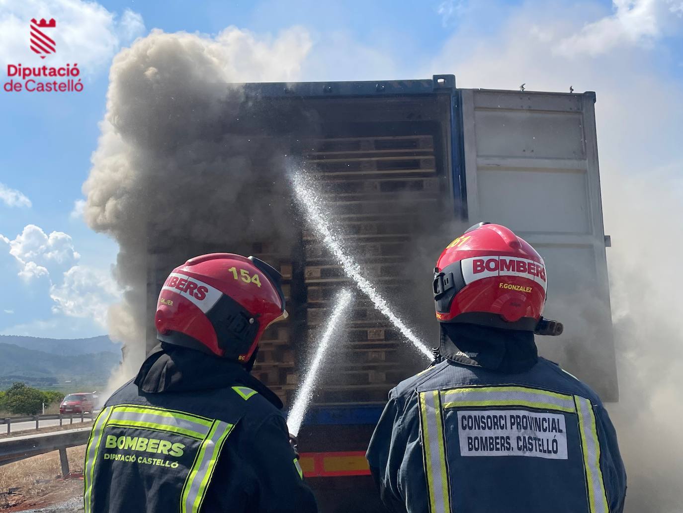 Accidente entre dos camiones en la A-7