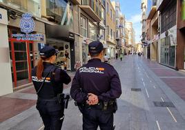 Dos agentes de la Policía Nacional en una imagen de archivo.