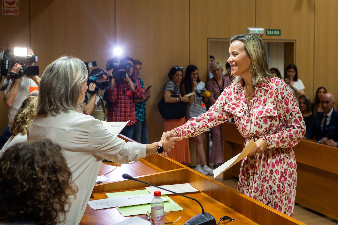 Recogida de actas de todos los concejales del Ayuntamiento de Valencia